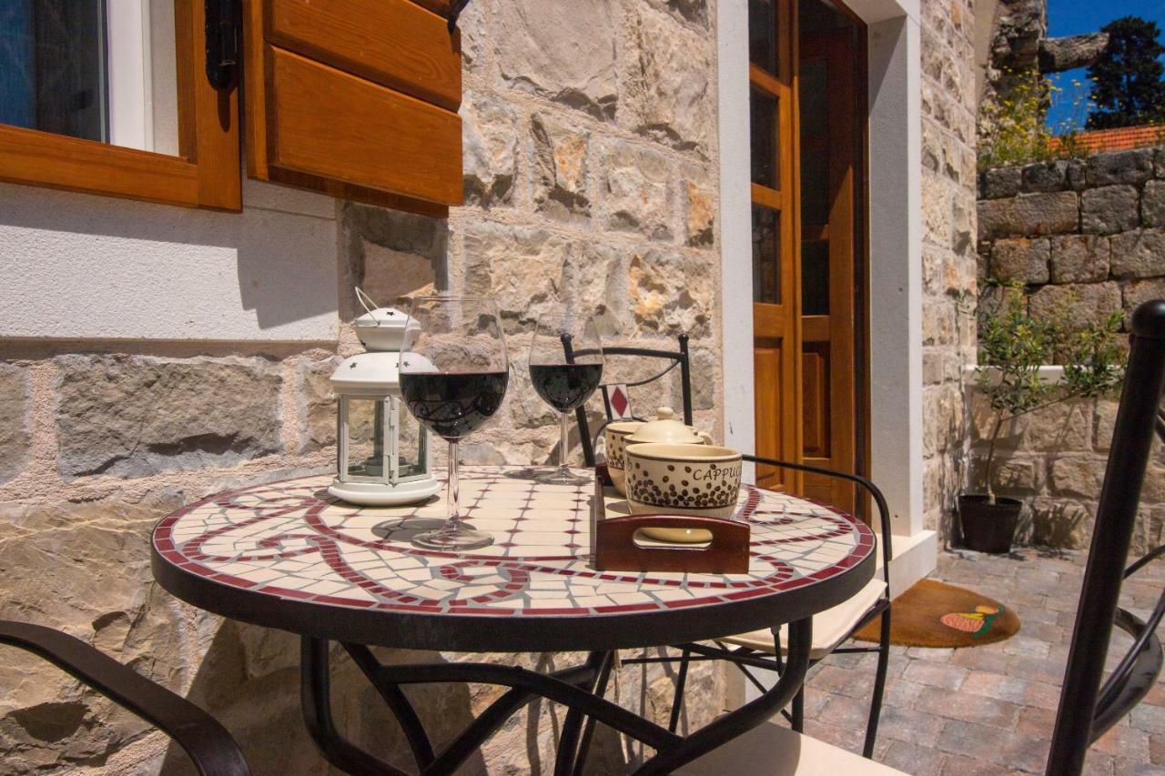 House Tia Villa วรอสกา ภายนอก รูปภาพ