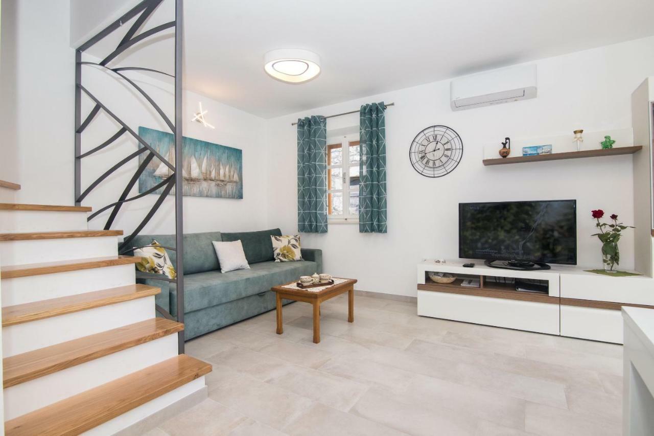 House Tia Villa วรอสกา ภายนอก รูปภาพ